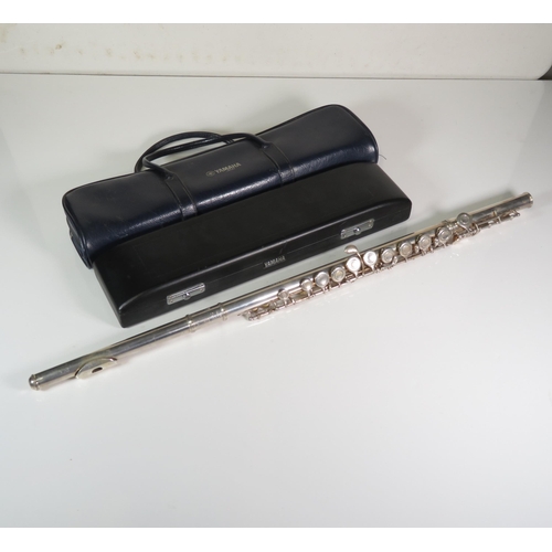 448 - Yamaha solid silver flute YFL42 made in Japan boxed