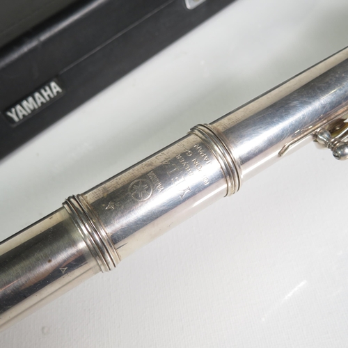 448 - Yamaha solid silver flute YFL42 made in Japan boxed