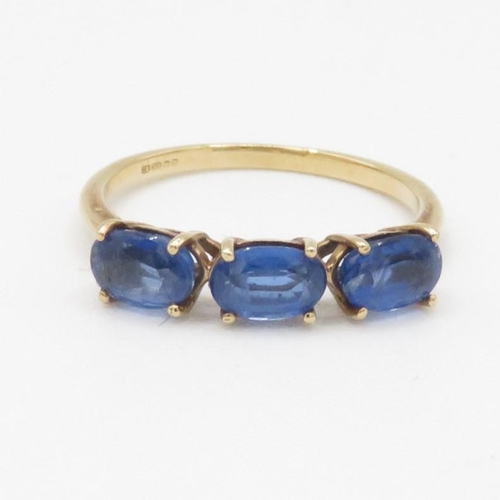 73 - 9ct gold and kyanite ring (1.7g) Size N 1/2