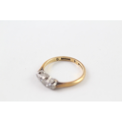 111 - 18ct gold platinum mounted diamond trilogy ring (2.9g) Size M 1/2