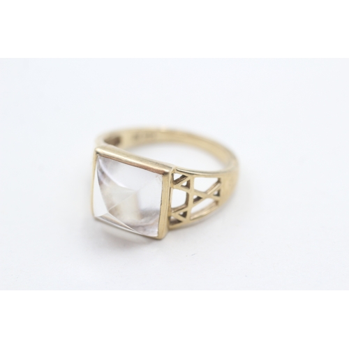 12 - 9ct gold rock crystal quartz dress ring with patterned shoulders (4.4g) Size P 1/2