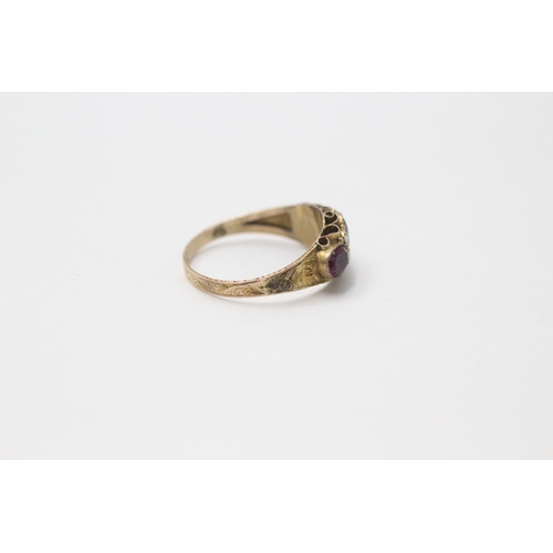 24 - 9ct gold, paste and seed pearl ring (1.5g) Size P