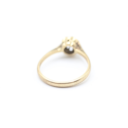 35 - 9ct gold diamond solitaire ring (2.5g) Size O