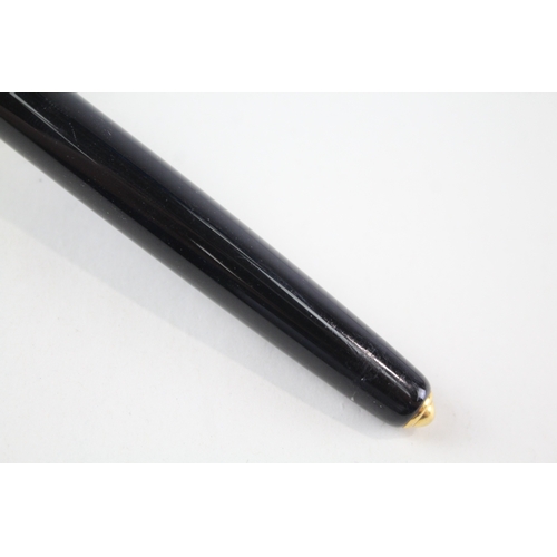 395 - 1991 Pasha De Cartier Black Lacquer & Gold Plated Cap Fineliner Pen - 01412