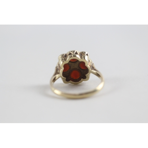 4 - 9ct gold garnet and seed pearl set cluster ring (4.1g) Size M 1/2