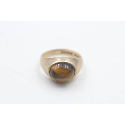 44 - 9ct gold vintage cabochon cut tigers eye dress ring (3.3g) Size J