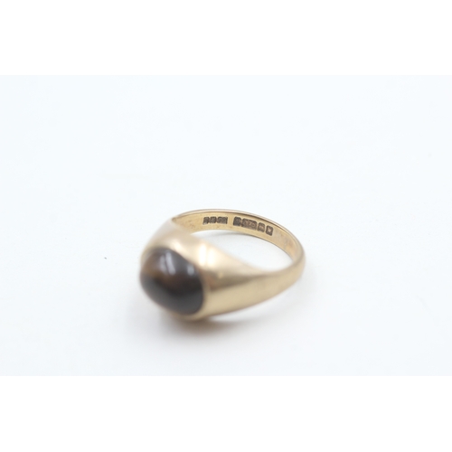 44 - 9ct gold vintage cabochon cut tigers eye dress ring (3.3g) Size J