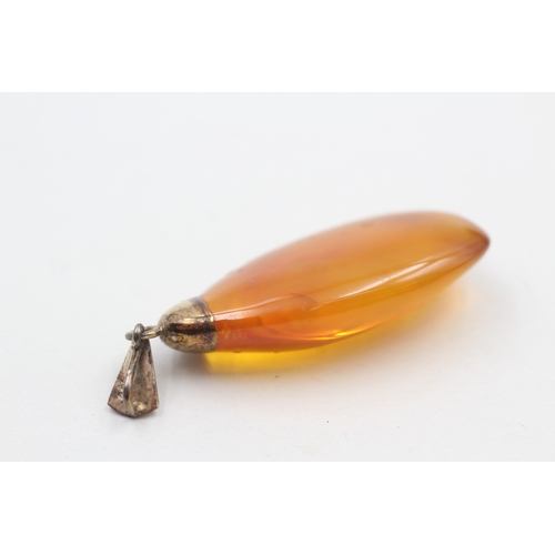 51 - 9ct gold vintage amber pendant (5.6g)