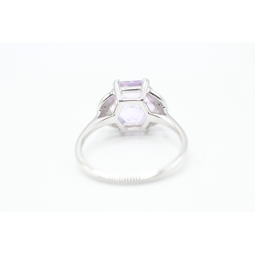 60 - 9ct gold amethyst and diamond ring (2.3g) Size L 1/2