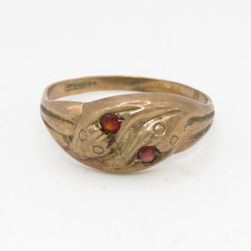 6 - 9ct gold vintage ruby paste double coiled snake ring (2.3g) Size  T