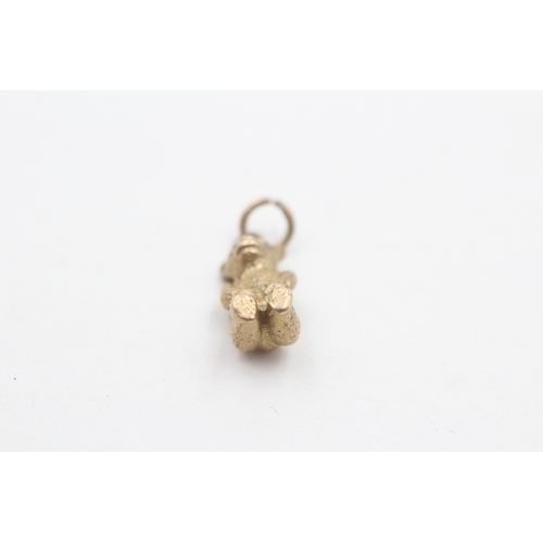 18 - 9ct gold bear charm (2.5g)