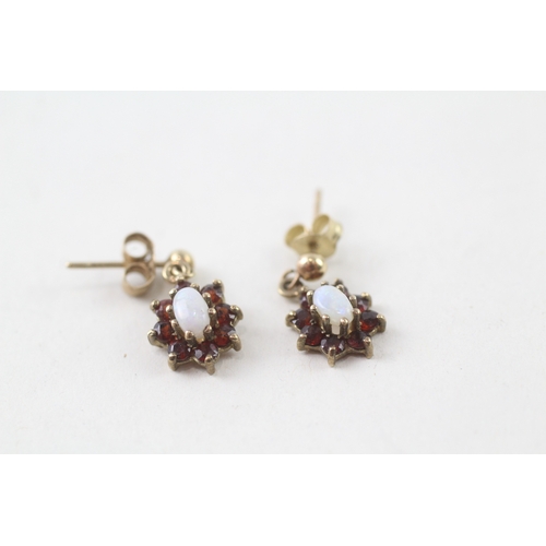 47 - 9ct gold garnet and opal set cluster drop earrings (1.5g)