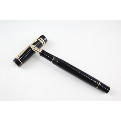 492 - Parker Duofold Special Black Lacquer Fountain Pen w/ 18ct Gold Nib WRITING Boxed