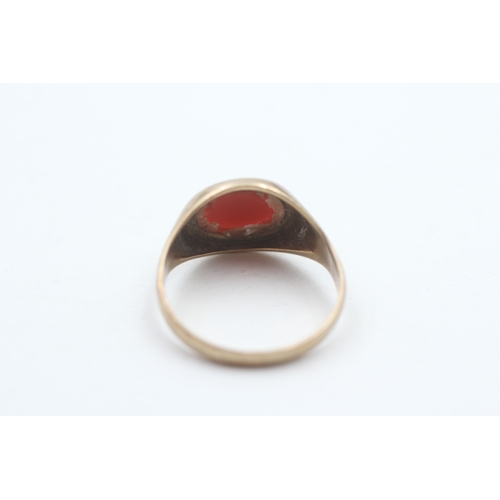 7 - 9ct gold vintage carnelian dress ring (2.6g) Size  P