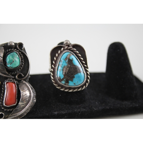 305 - Collection of Sterling Silver Native American Rings inc. Signed x 4 45g