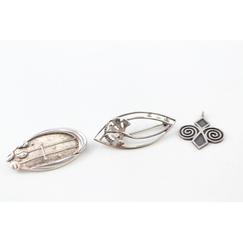 360 - Collection of Sterling Silver Celtic Jewellery inc. Ola Gorie x 3 20g