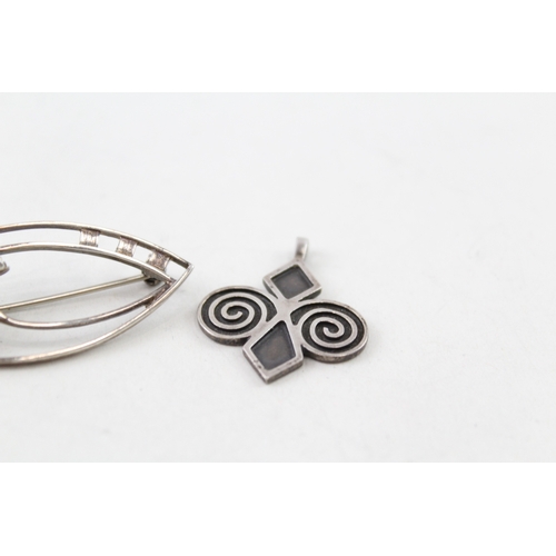 360 - Collection of Sterling Silver Celtic Jewellery inc. Ola Gorie x 3 20g