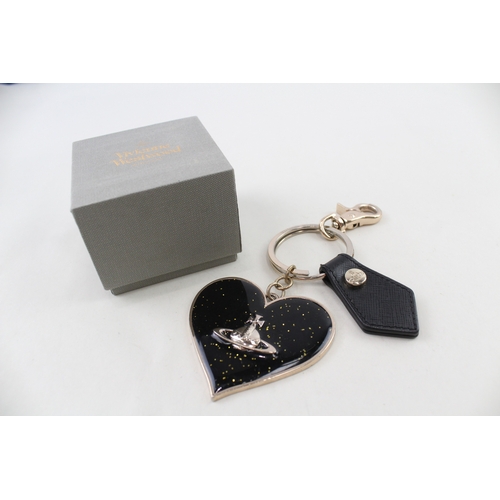 386 - Vivienne Westwood Keyring w/ Enamel Heart & Box 82g