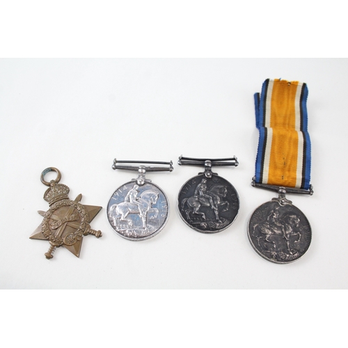 450 - WW1 Medals Inc Officers 1914-15 Star 2nd Lt J. Bell R. Lancs War Pte Rostron x 4