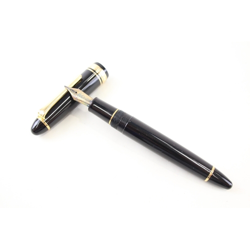 514 - Sailor Japan 1911 Standard Series Black Resin Fountain Pen w/ 21ct Gold Nib