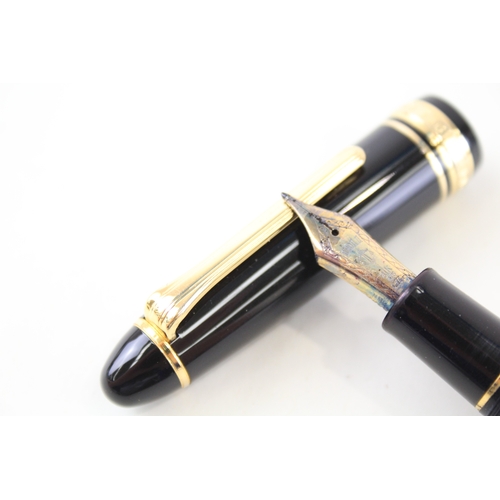 514 - Sailor Japan 1911 Standard Series Black Resin Fountain Pen w/ 21ct Gold Nib