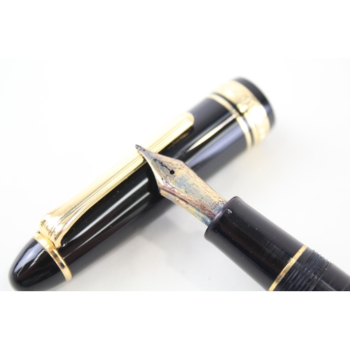 514 - Sailor Japan 1911 Standard Series Black Resin Fountain Pen w/ 21ct Gold Nib