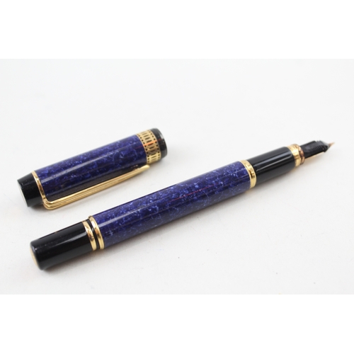 520 - Vintage Waterman Ideal Blue Lacquer Fountain Pen w/ 18ct Gold Nib Writing