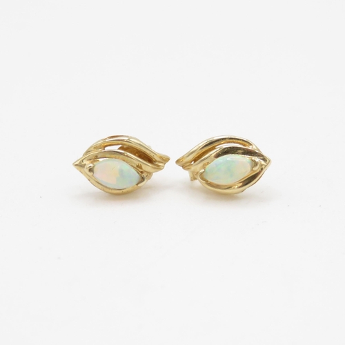 136 - 14ct gold marquise cut opal set stud earrings (1.2g)