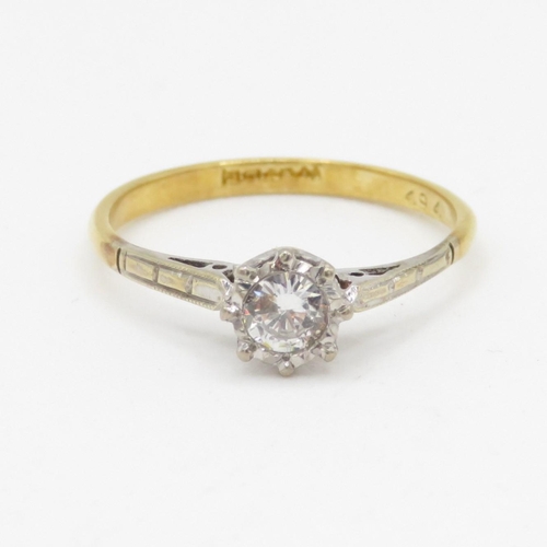 151 - 18ct gold vintage diamond solitaire ring (2.1g) Size P