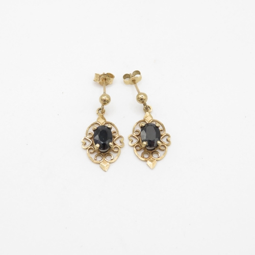 195 - 9ct gold and sapphire drop stud earrings (1.8g)