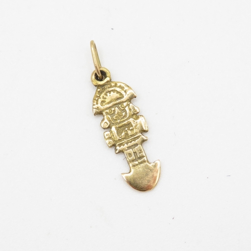 40 - 18ct gold Mesoamerican charm (1.5g)