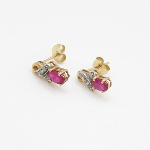 80 - 9ct gold diamond and ruby set stud earrings (0.8g)