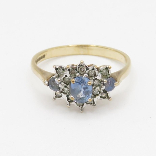 85 - 9ct gold sapphire and diamond cluster set ring (2.2g) Size N