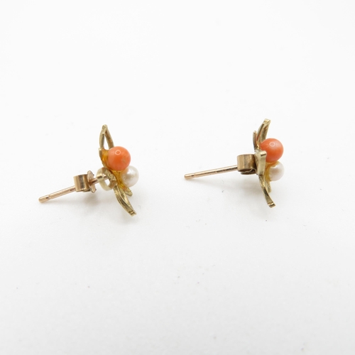 57 - 9ct gold vintage coral and cultured pearl stud earrings (1g)