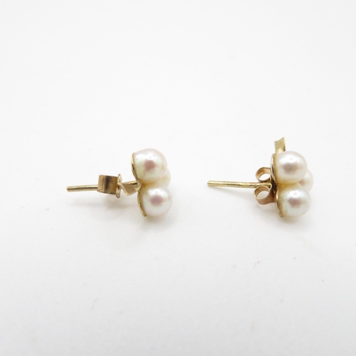 61 - 9ct gold cultured pearl stud earrings (1.1g)