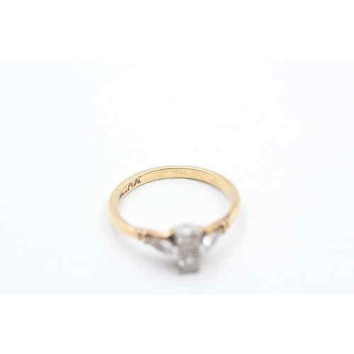 110 - 18ct gold diamond two stone ring (2.4g) Size K 1/2