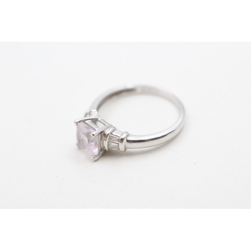 121 - 9ct gold kunzite and diamond ring (2.2g) Size N