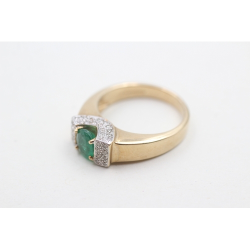 132 - 9ct gold emerald & diamond dress ring (4.7g) Size M