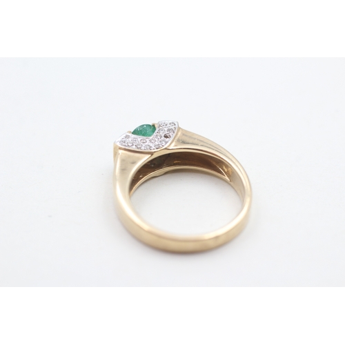 132 - 9ct gold emerald & diamond dress ring (4.7g) Size M