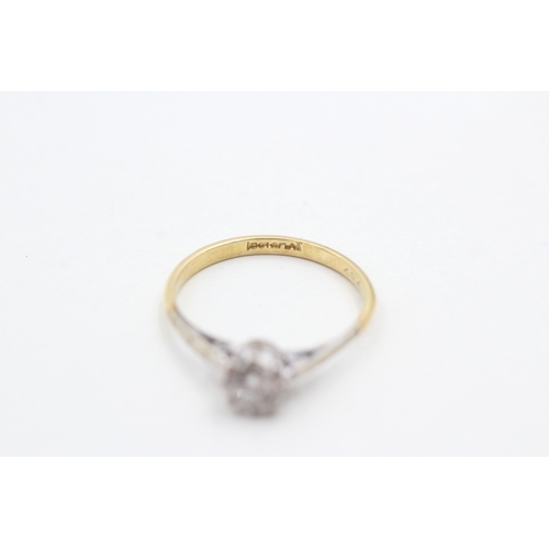 151 - 18ct gold vintage diamond solitaire ring (2.1g) Size P