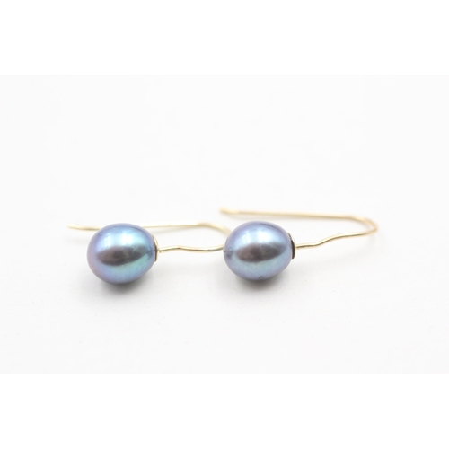 162 - 9ct gold cultured pearl hook drop earrings (1.4g)