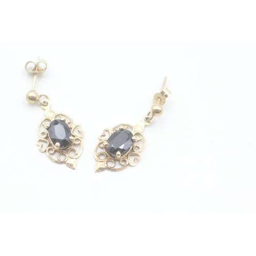 195 - 9ct gold and sapphire drop stud earrings (1.8g)