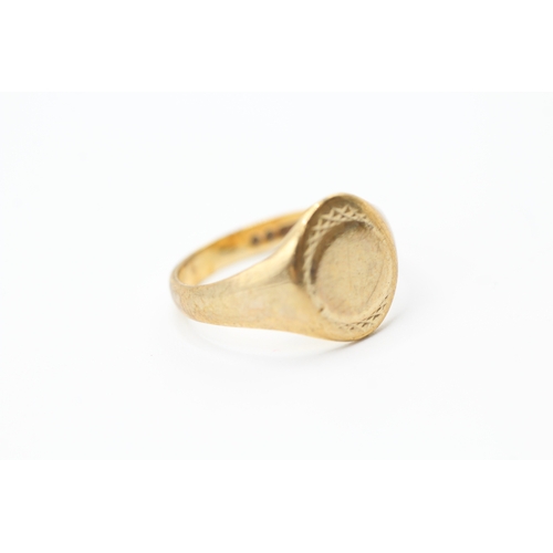 2 - 9ct gold signet ring (2.7g) Size M