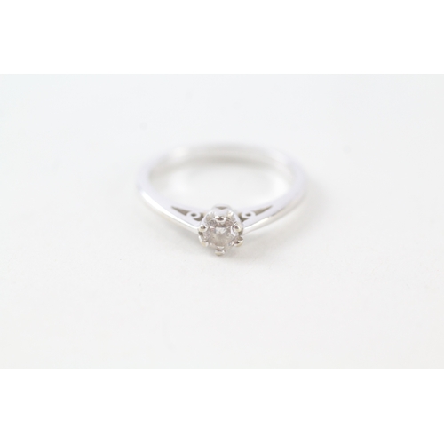 35 - 9ct white gold diamond solitaire ring (1.9g) Size J