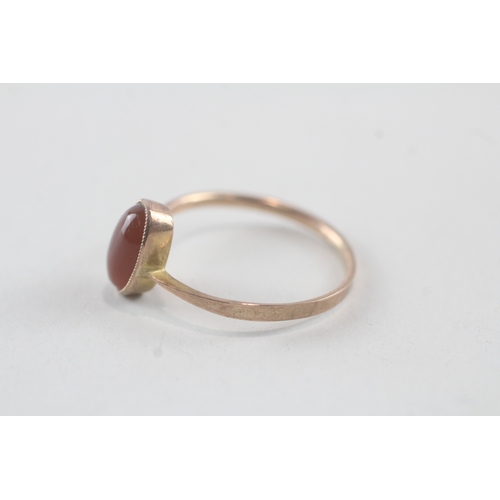 46 - 9ct gold vintage cabochon carnelian dress ring (1.5g) Size R