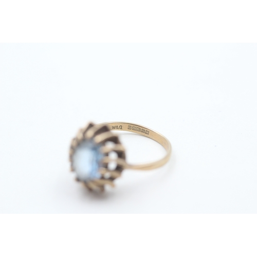 73 - 9ct gold vintage blue gemstone set cocktail ring (2.7g) AS SEEN - MISSHAPEN Size L