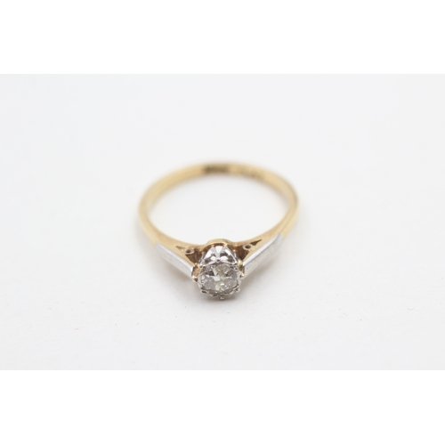 94 - 18ct gold & platinum vintage diamond solitaire ring (2.3g) Size J 1/2