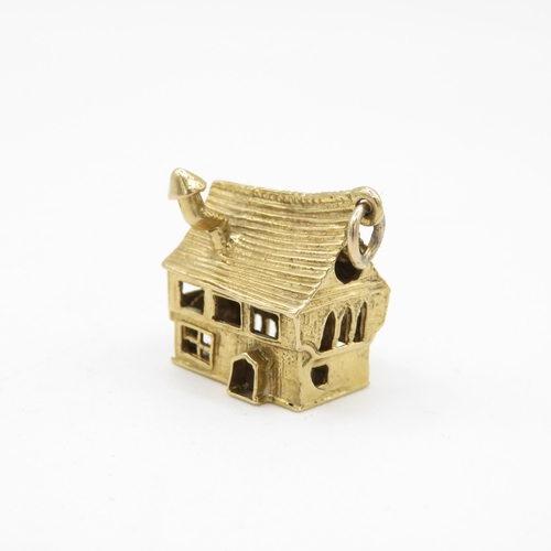 278 - 9ct Gold house charm - 7.5g