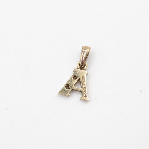 286 - 9ct Gold and diamond 'A' charm - 0.6g