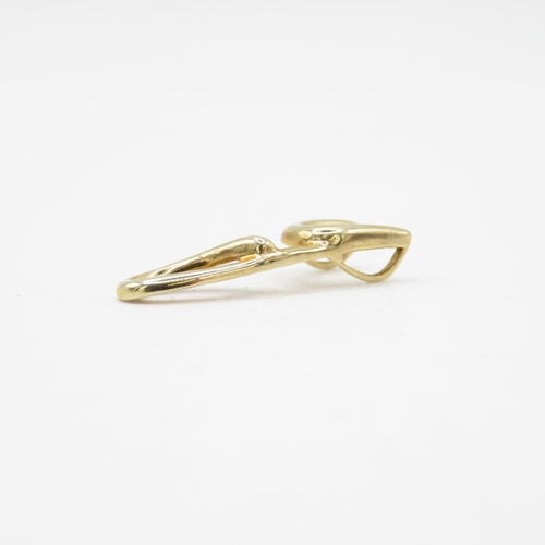 295 - 9ct Gold 'Y' pendant - 1.2g